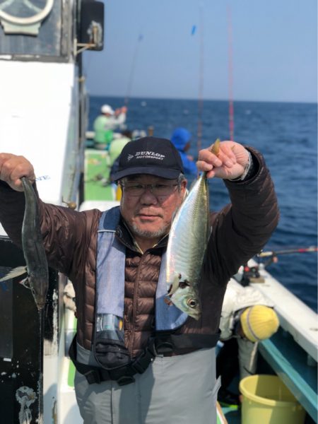 丸万釣船 釣果