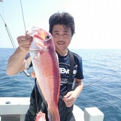 エンペラー 釣果