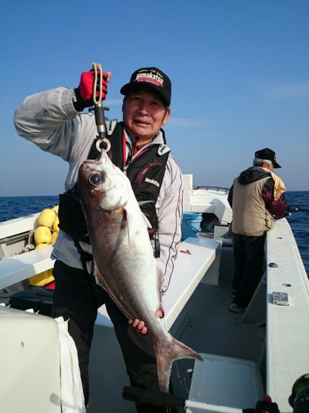 エンペラー 釣果