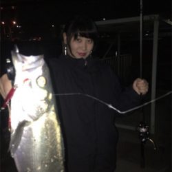 やっとこさ！釣れた！