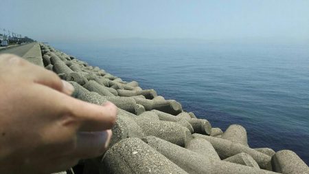 穴釣りでガシラ