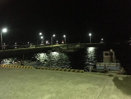 野池フローターからのアジング