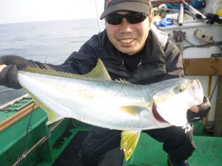 真祐丸 （しんゆうまる） 釣果