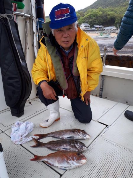 釣り船くわだ 釣果