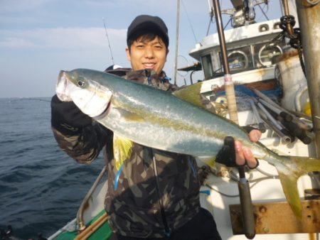 真祐丸 （しんゆうまる） 釣果