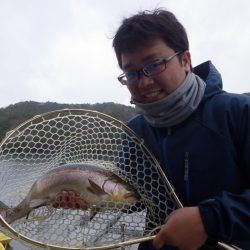 フィッシングレイクたかみや 釣果