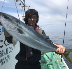 なかくに丸 釣果