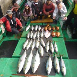 真祐丸 (しんゆうまる) 釣果