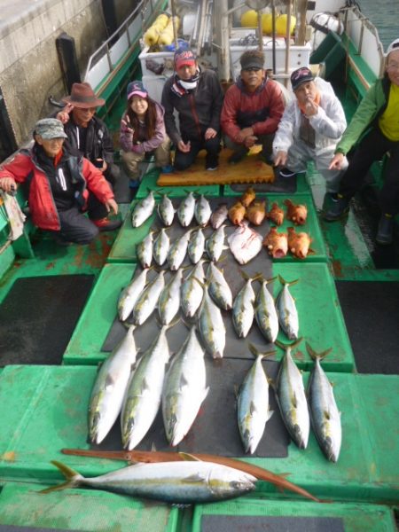 真祐丸 (しんゆうまる) 釣果