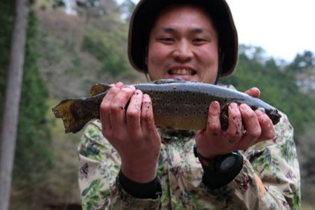 小菅トラウトガーデン 釣果