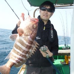 真祐丸 (しんゆうまる) 釣果