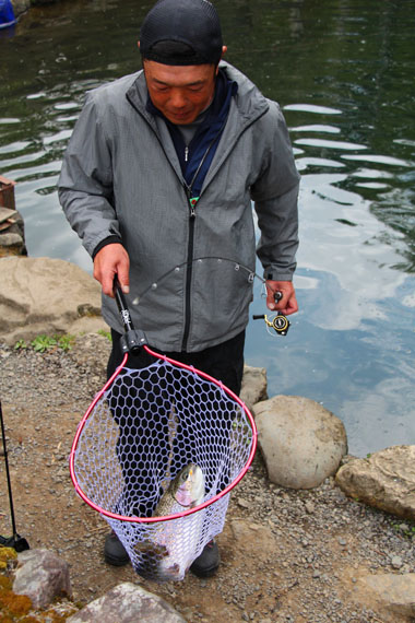 小菅トラウトガーデン 釣果