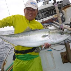真祐丸 (しんゆうまる) 釣果