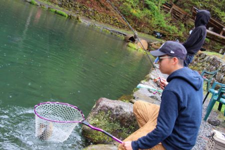 小菅トラウトガーデン 釣果