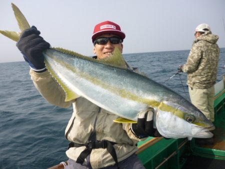 真祐丸 (しんゆうまる) 釣果