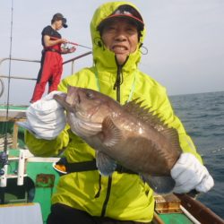 真祐丸 （しんゆうまる） 釣果