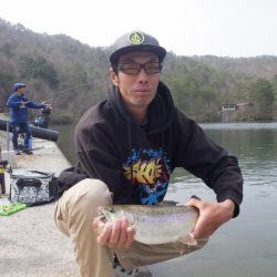 フィッシングレイクたかみや 釣果