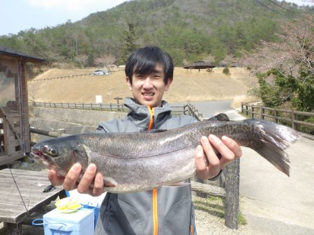 フィッシングレイクたかみや 釣果