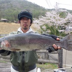 フィッシングレイクたかみや 釣果