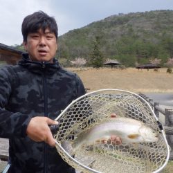 フィッシングレイクたかみや 釣果