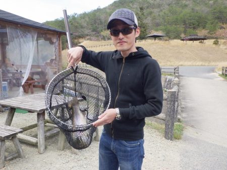 フィッシングレイクたかみや 釣果