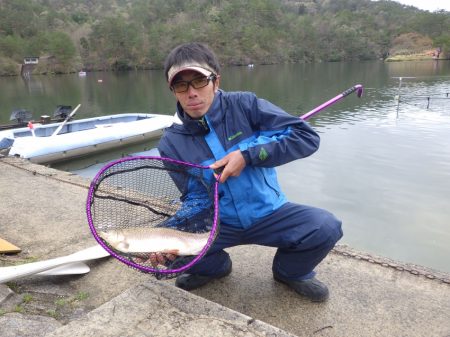 フィッシングレイクたかみや 釣果