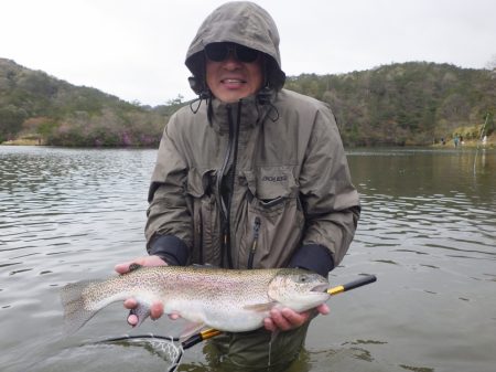 フィッシングレイクたかみや 釣果