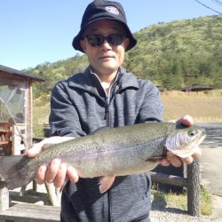 フィッシングレイクたかみや 釣果