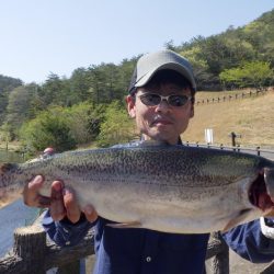 フィッシングレイクたかみや 釣果