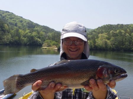 フィッシングレイクたかみや 釣果