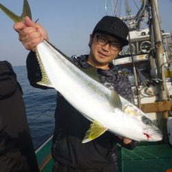 真祐丸 （しんゆうまる） 釣果