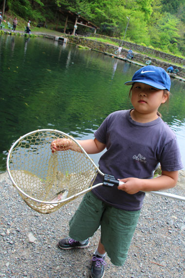 小菅トラウトガーデン 釣果