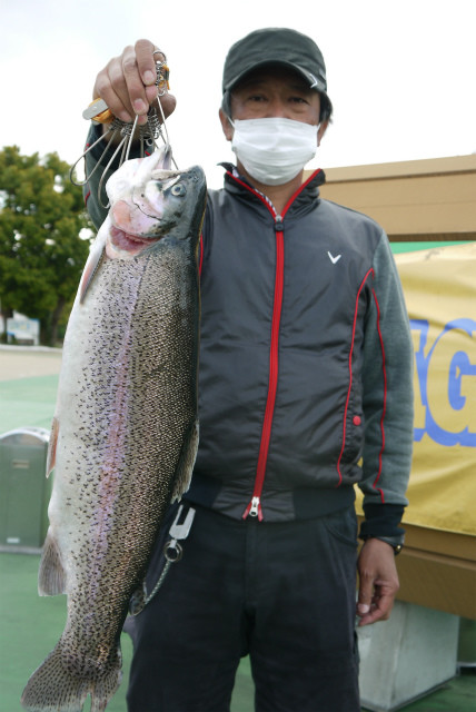 としまえんフィッシングエリア 釣果