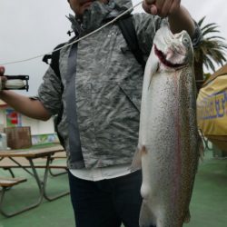 としまえんフィッシングエリア 釣果