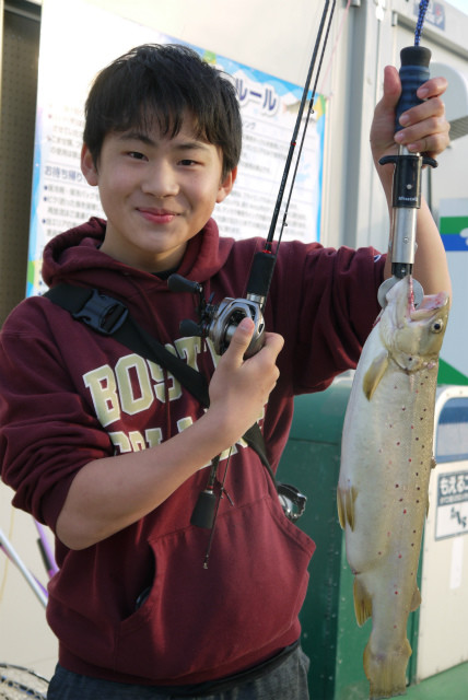 としまえんフィッシングエリア 釣果