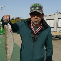 としまえんフィッシングエリア 釣果