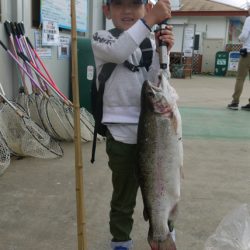 としまえんフィッシングエリア 釣果