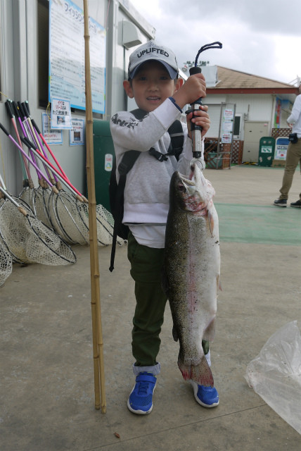 としまえんフィッシングエリア 釣果