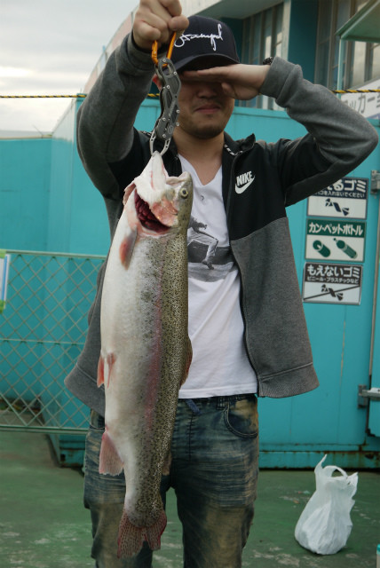 としまえんフィッシングエリア 釣果