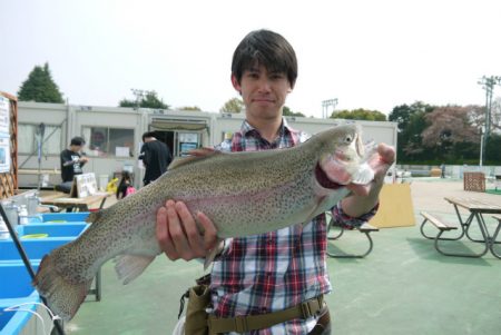 としまえんフィッシングエリア 釣果