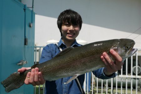 としまえんフィッシングエリア 釣果