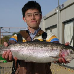 としまえんフィッシングエリア 釣果