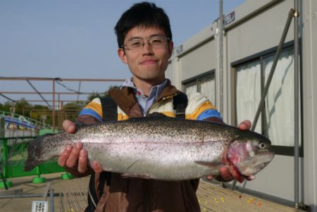 としまえんフィッシングエリア 釣果