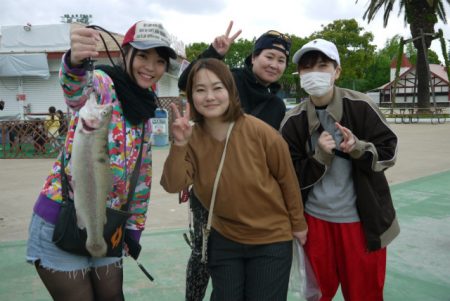 としまえんフィッシングエリア 釣果