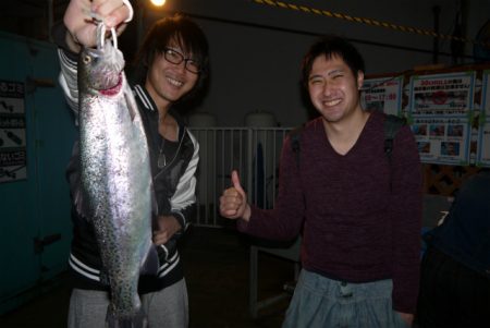 としまえんフィッシングエリア 釣果