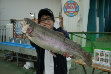 としまえんフィッシングエリア 釣果