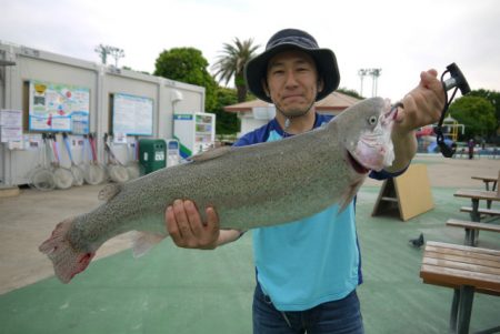 としまえんフィッシングエリア 釣果