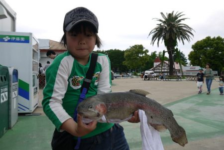 としまえんフィッシングエリア 釣果