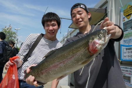 としまえんフィッシングエリア 釣果