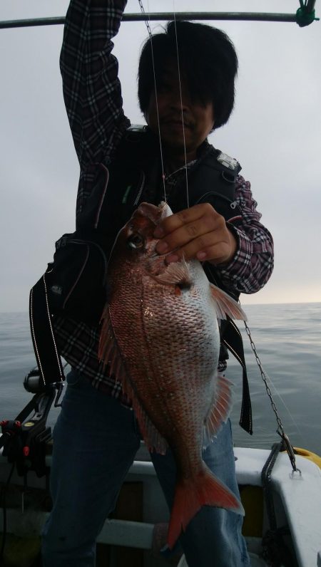 第二美丸　マダイ完全ふかせ